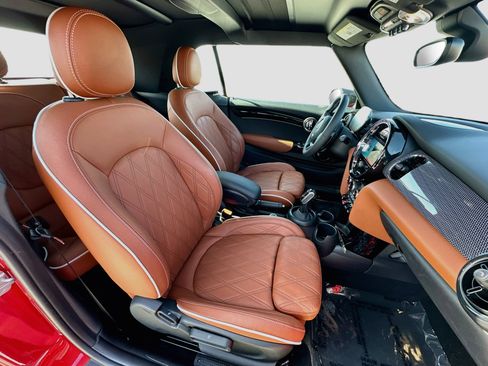 Used 2024 MINI Cooper S w/ Signature Upholstery Package FWD image 27