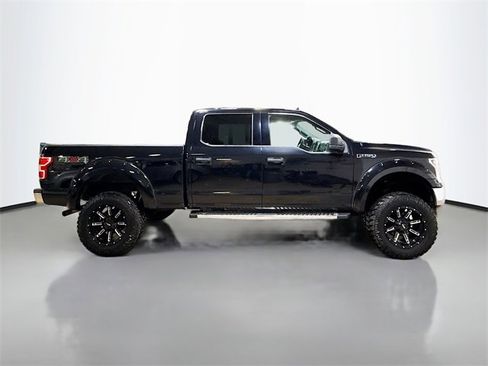 Used 2020 Ford F150 XLT w/ Trailer Tow Package image 6
