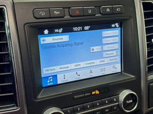 Used 2019 Ford Expedition Platinum image 15