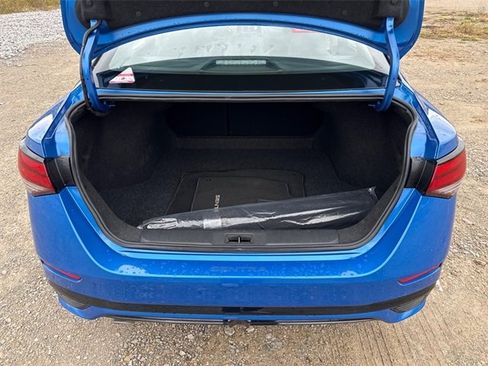 Certified 2025 Nissan Sentra SR w/ SR Premium Package image 8