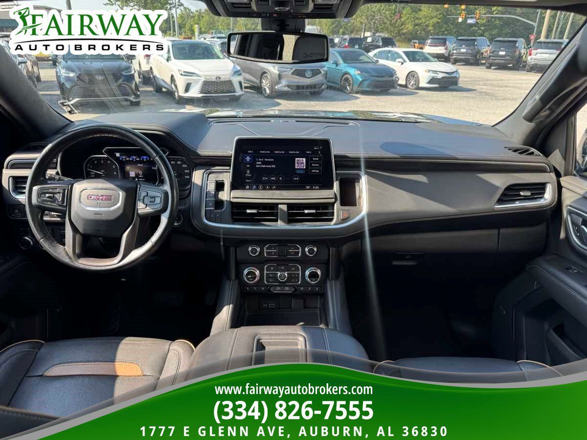 Used 2021 GMC Yukon XL AT4 w/ AT4 Premium Plus Package AWD/4WD image 15