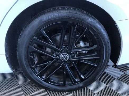 Used 2025 Toyota Camry SE image 9