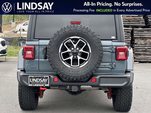 Used 2025 Jeep Wrangler Unlimited Rubicon w/ Convenience Group image 6