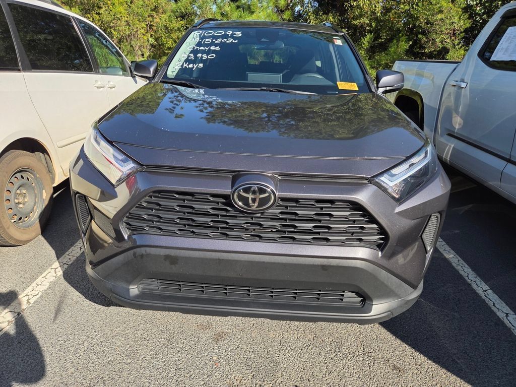 Used 2024 Toyota RAV4 XLE FWD image 2