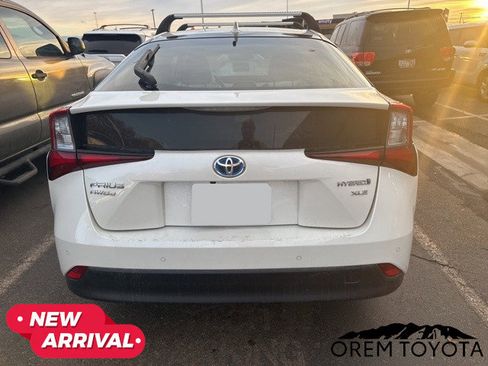 Used 2019 Toyota Prius XLE image 13