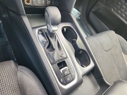 Used 2019 Hyundai Santa Fe SE AWD/4WD image 19