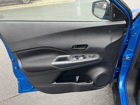 New 2025 Nissan Kicks Play S image 10