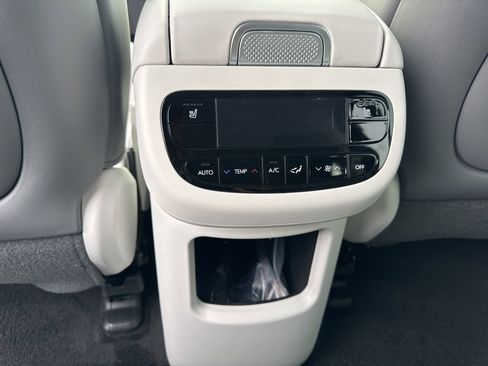 Used 2026 Hyundai Ioniq 9 SEL image 46