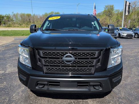 Used 2021 Nissan Titan SV w/ SV Convenience Package AWD/4WD image 3