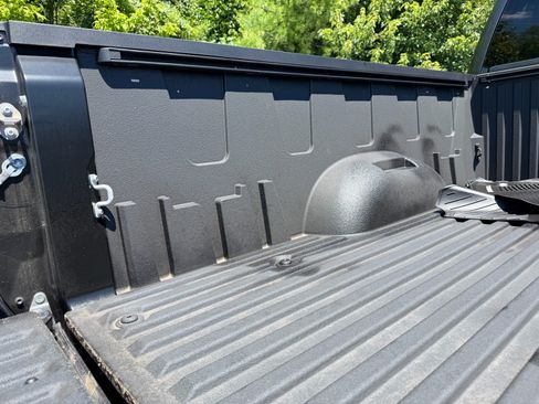 Used 2024 Toyota Tundra Limited AWD/4WD image 18