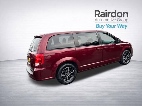 Used 2018 Dodge Grand Caravan SE image 8