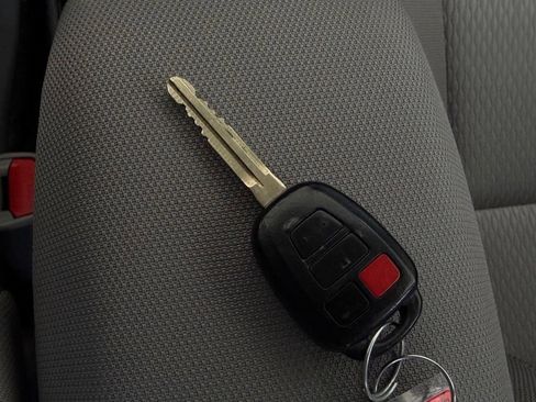 Used 2016 Toyota Corolla LE FWD image 25