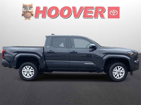 Used 2024 Toyota Tacoma SR5 image 2
