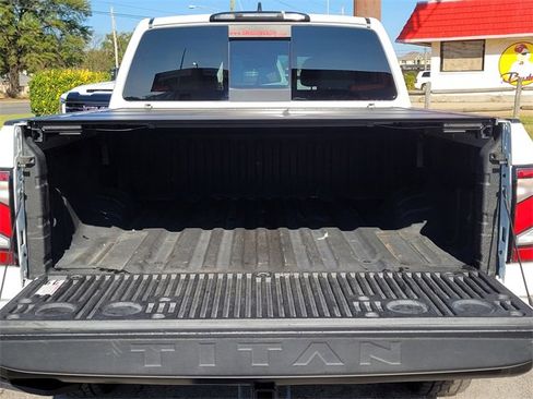 Used 2024 Nissan Titan PRO-4X w/ Pro-4x Convenience Package image 9