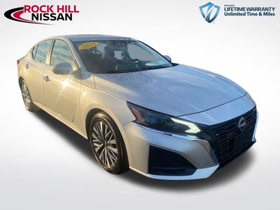 Used 2023 Nissan Altima 2.5 SV