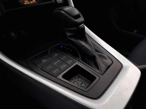 Used 2023 Toyota RAV4 LE image 21