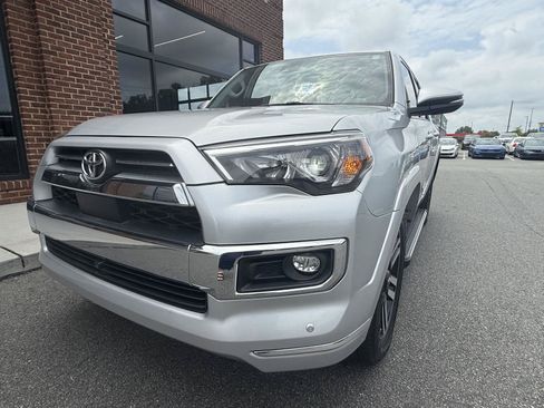Used 2022 Toyota 4Runner Limited RWD image 10