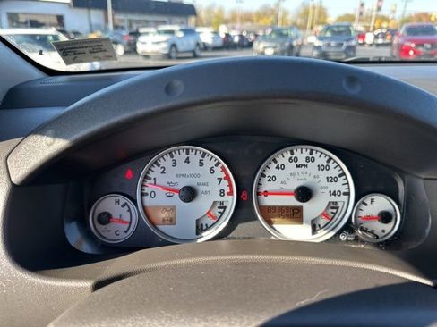 Used 2019 Nissan Frontier PRO-4X image 14