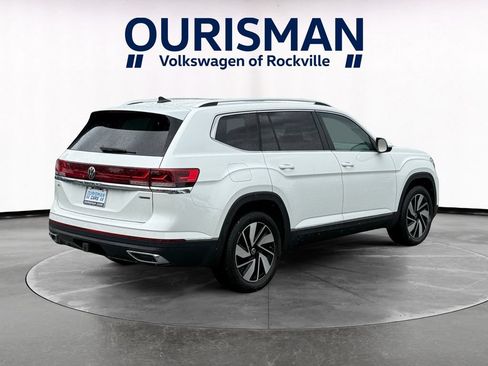 Used 2024 Volkswagen Atlas SEL AWD/4WD image 6
