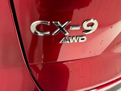 Used 2023 MAZDA CX-9 Touring image 10