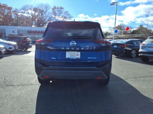 Certified 2021 Nissan Rogue SV image 6