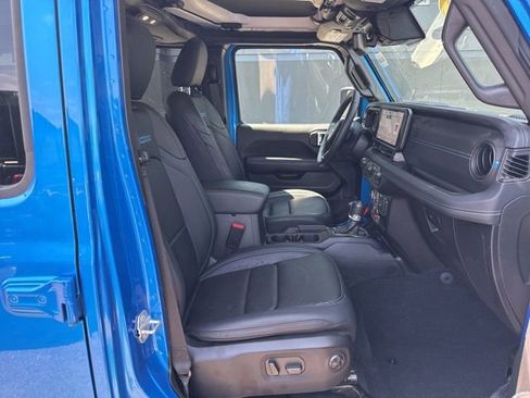 Used 2024 Jeep Wrangler Unlimited Rubicon 4xe AWD/4WD image 10