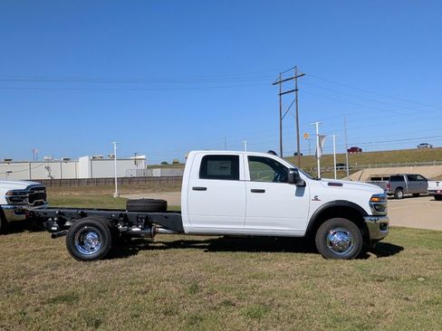 New 2026 RAM 3500 Tradesman image 9
