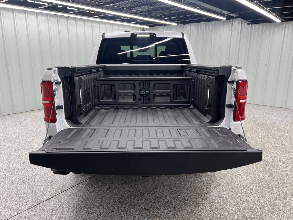 Used 2026 RAM 1500 Limited AWD/4WD image 9