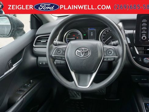 Used 2024 Toyota Camry LE FWD image 13