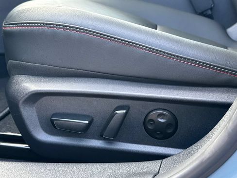 New 2026 Nissan Sentra SR w/ SR Premium Package FWD image 32