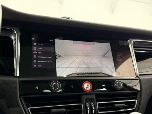 Certified 2025 Porsche Macan image 45