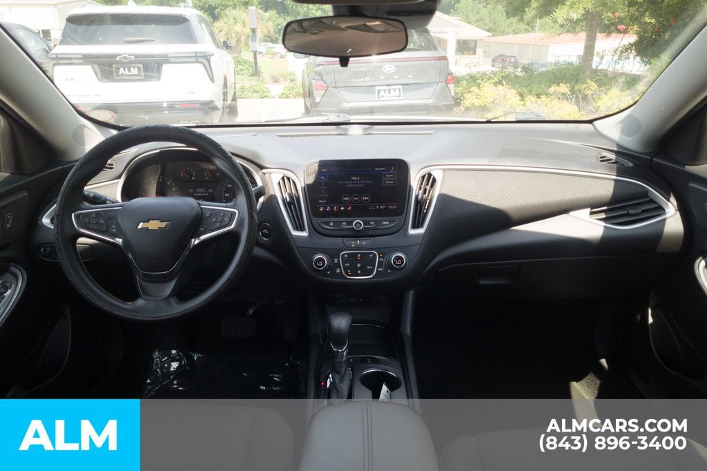Used 2024 Chevrolet Malibu LT FWD image 18