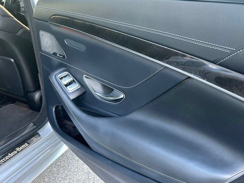 Used 2016 Mercedes-Benz S 550 Sedan image 35