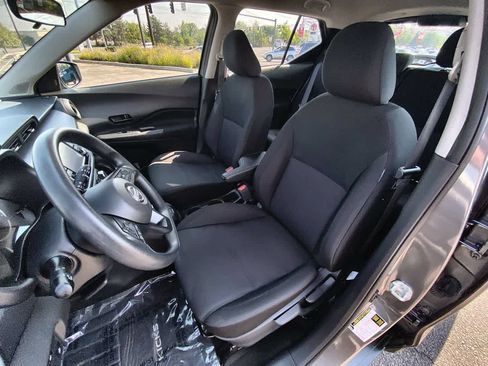 Used 2023 Nissan Kicks S FWD image 11