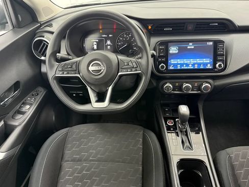 Used 2023 Nissan Kicks SV FWD image 31