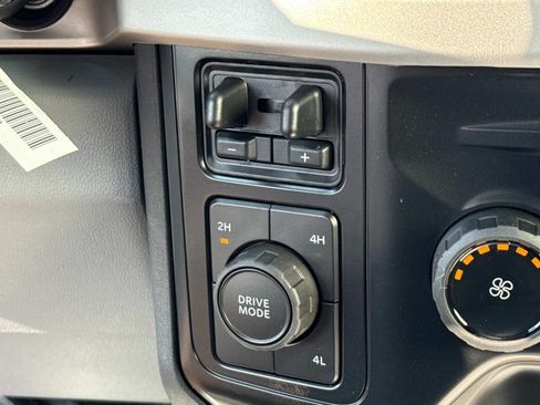 New 2026 Ford F550 4x4 Crew Cab image 17