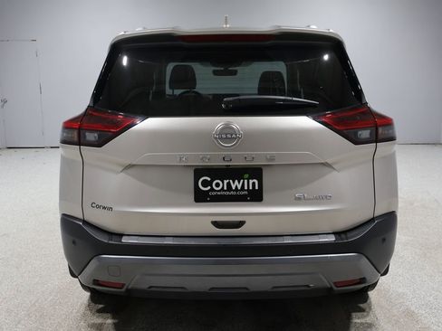 Used 2023 Nissan Rogue SL w/ SL Premium Package image 3