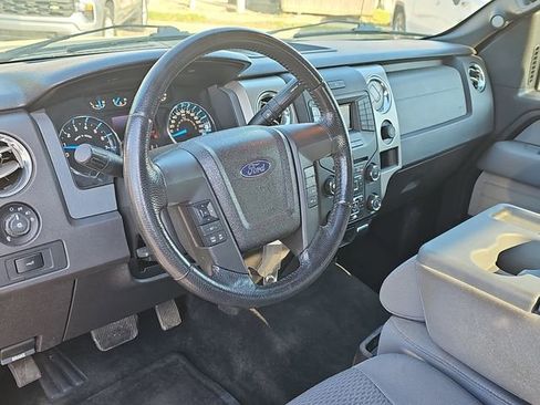 Used 2013 Ford F150 XLT w/ XLT Chrome Pkg image 13