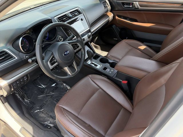 Used 2017 Subaru Outback 3.6R Touring w/ Popular Package #5A AWD/4WD image 19