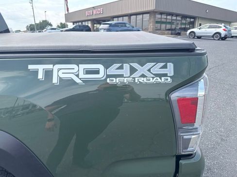 Used 2021 Toyota Tacoma TRD Off-Road w/ Technology Package AWD/4WD image 45