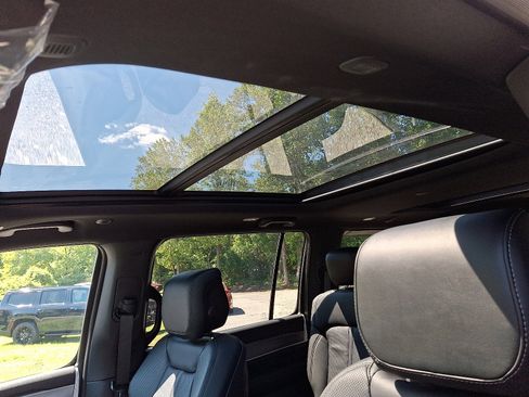 New 2025 Jeep Wagoneer Series II image 10