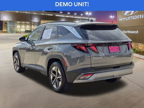Used 2025 Hyundai Tucson SEL FWD image 11