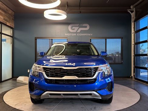 Used 2023 Kia Seltos LX image 8