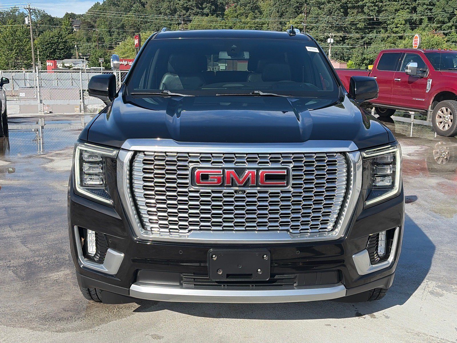 Used 2021 GMC Yukon Denali AWD/4WD image 5