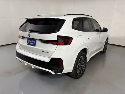 Used 2023 BMW X1 xDrive28i w/ Premium Package image 8