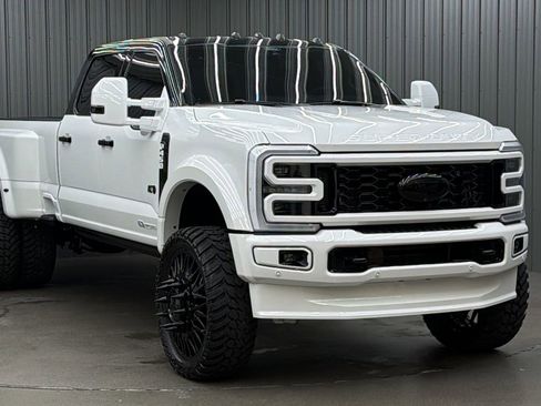 Used 2026 Ford F450 Platinum w/ Platinum Plus Package image 7