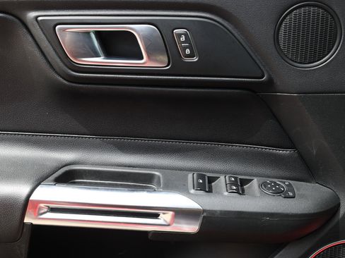 Used 2020 Ford Mustang Premium image 45