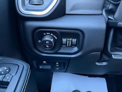 New 2026 RAM 1500 Laramie w/ Bed Utility Group AWD/4WD image 16