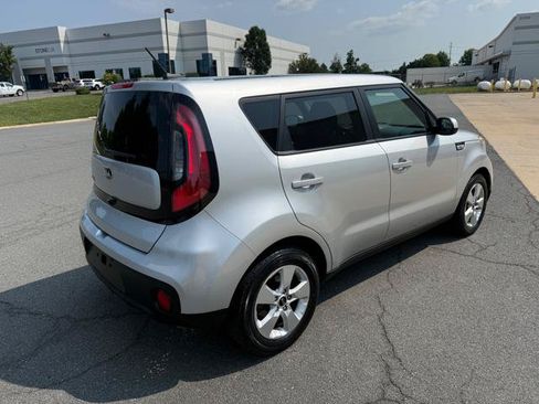 Used 2019 Kia Soul FWD image 4