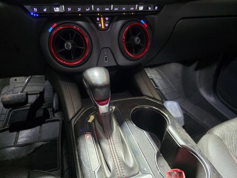 Used 2021 Chevrolet Blazer RS w/ Enhanced Convenience Package FWD image 19